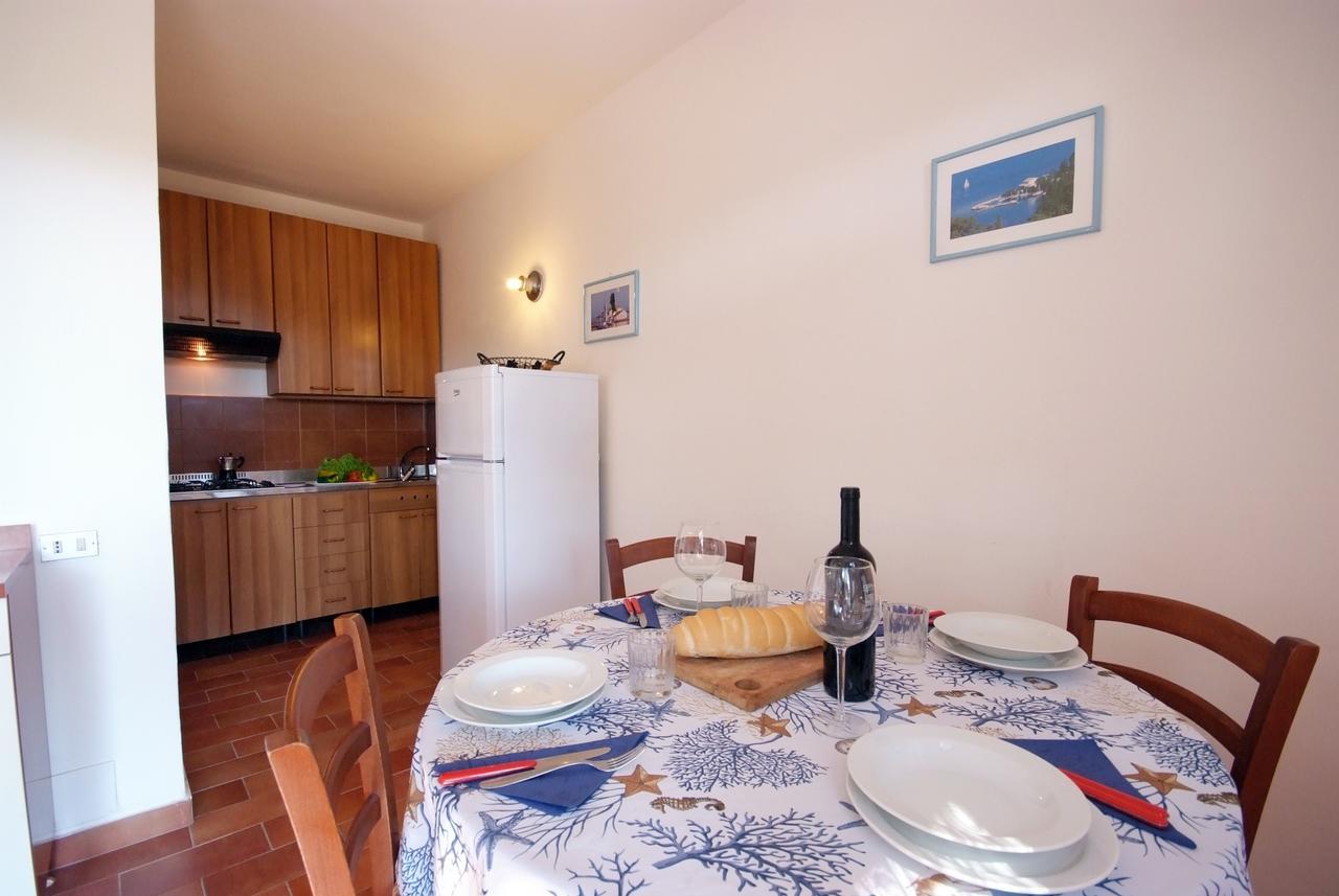 Residence Sud Est Порто-Аццурро Екстер'єр фото