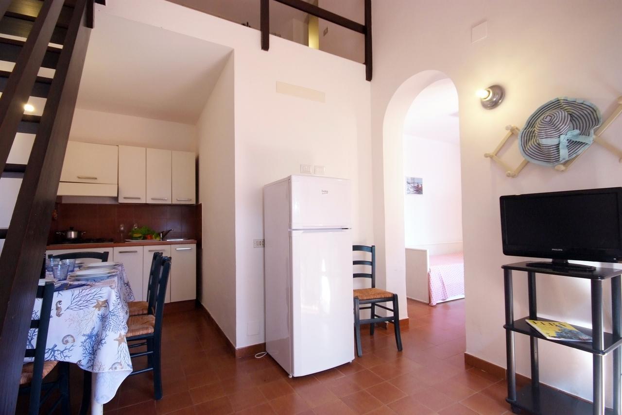 Residence Sud Est Порто-Аццурро Екстер'єр фото