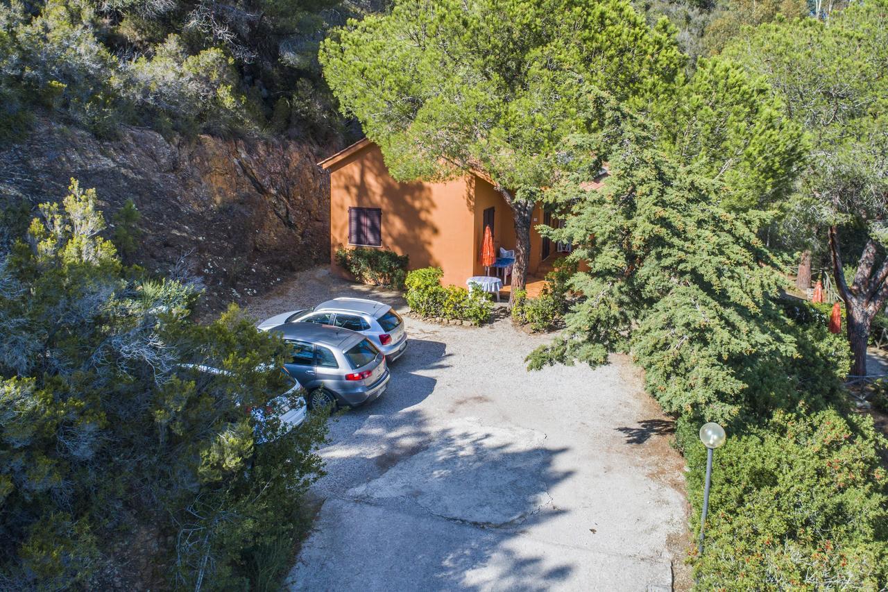 Residence Sud Est Порто-Аццурро Екстер'єр фото