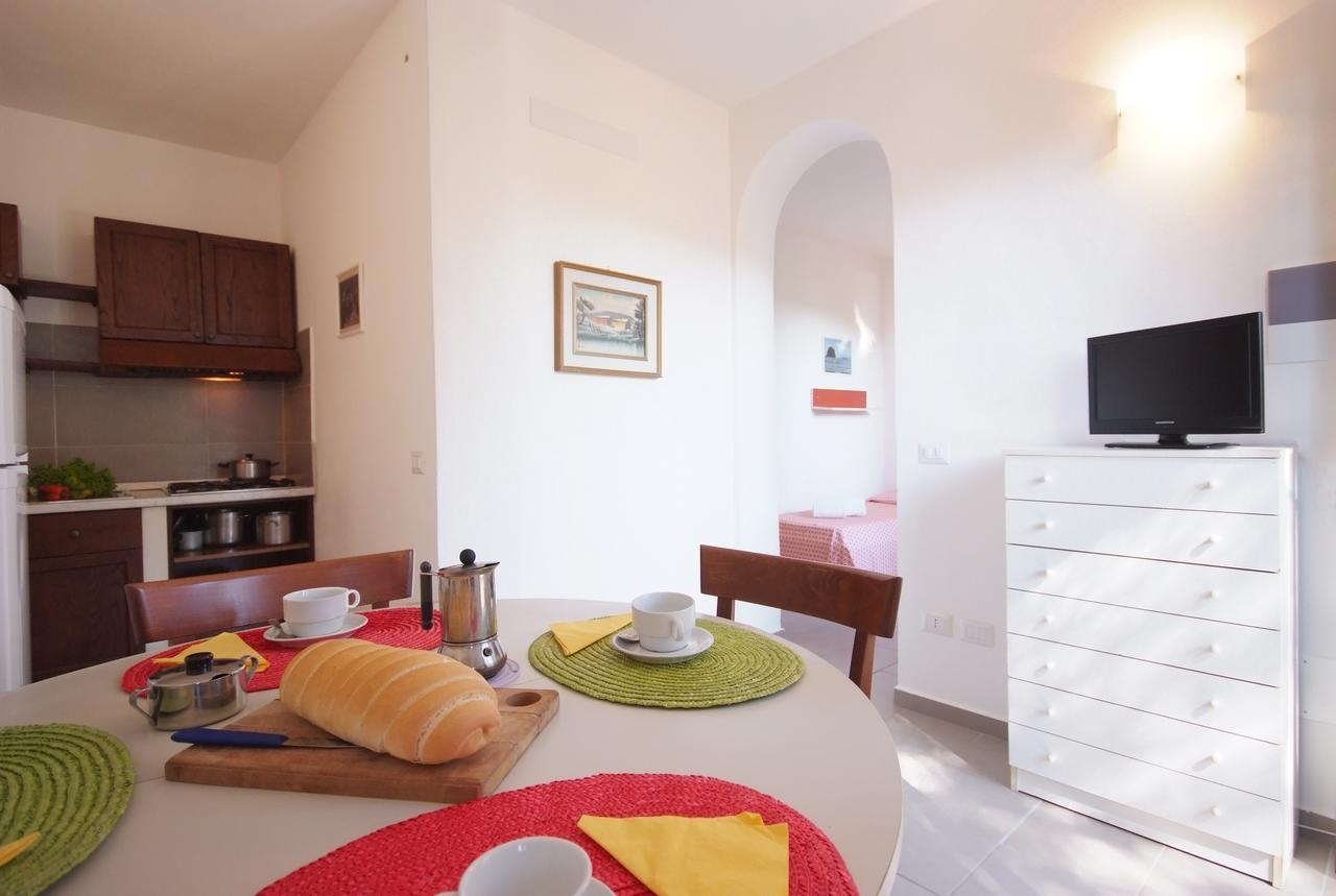 Residence Sud Est Порто-Аццурро Екстер'єр фото